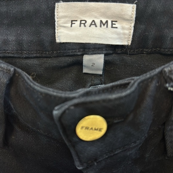 FRAME Women's Le One Skinny Jeans
Black Size 2 - Retail $218 - Picture 7 of 11